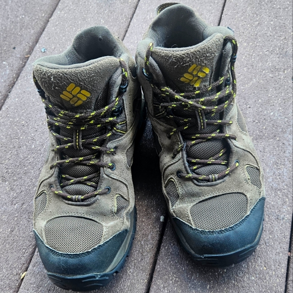 ⚠️SOLD⚠️ Men's Columbia Hiking Boots, 10.5